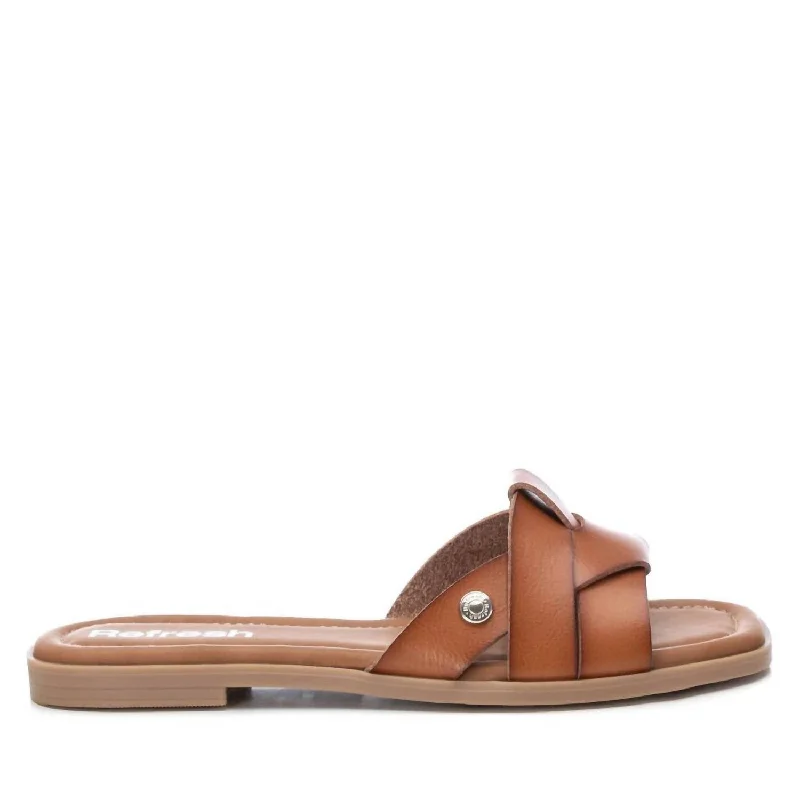 Women's Flat Sandals In Taupe